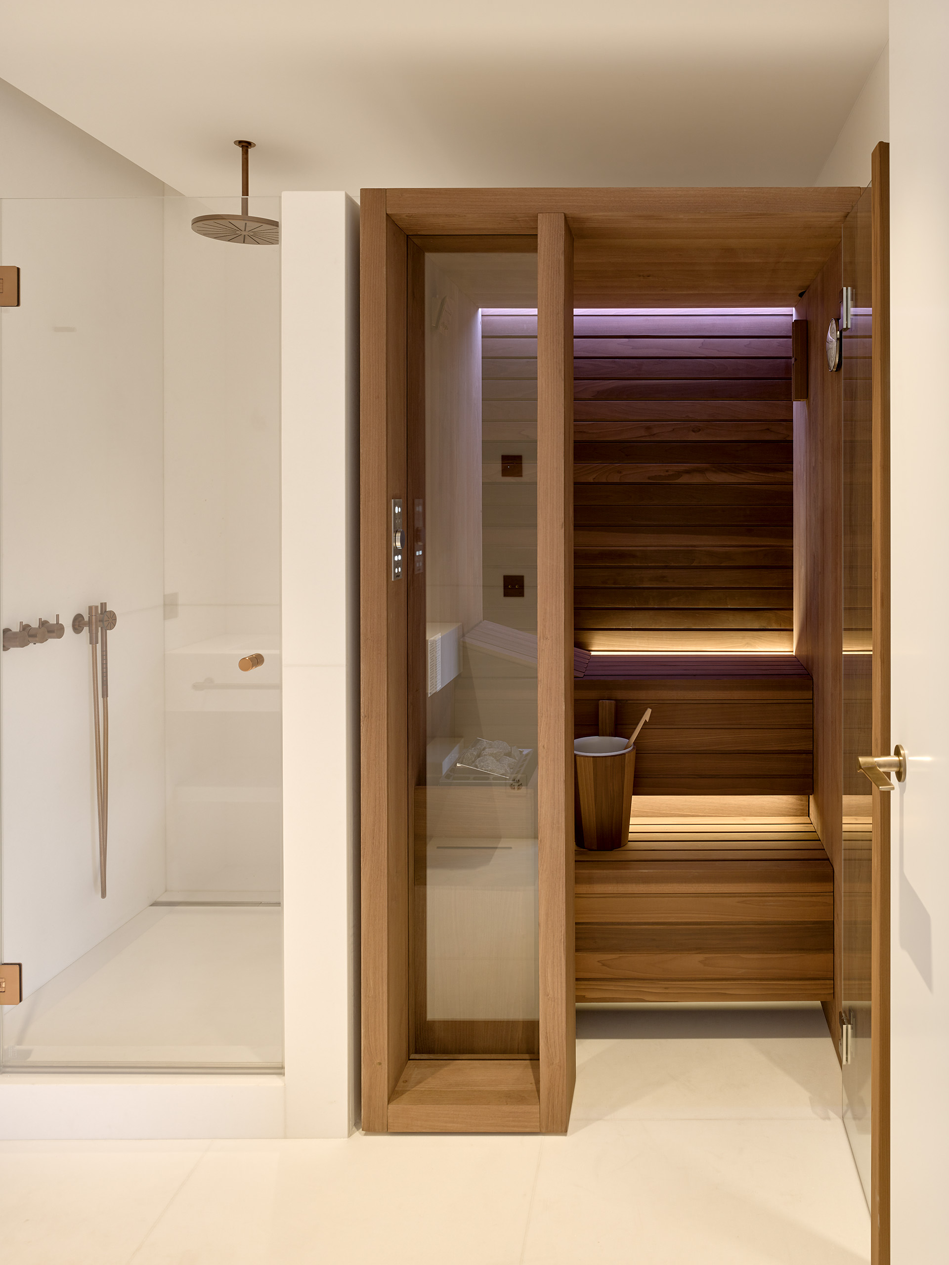 E19724 Alpa 095520 SCREEN